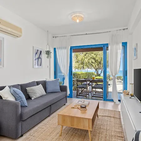 Aura Beachfront By Nomads Hébergement de vacances