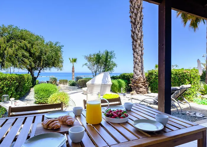 Aura Beachfront By Nomads 別荘 Polis